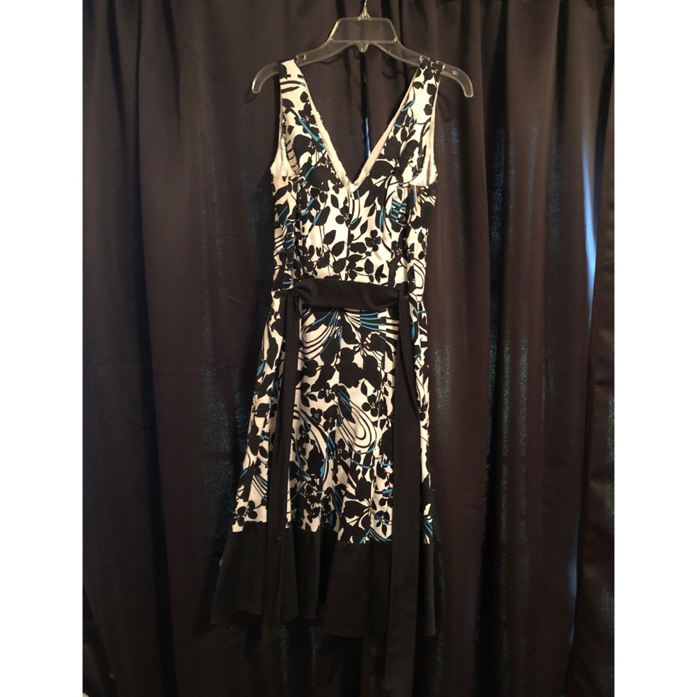 Blue, black, and white dress